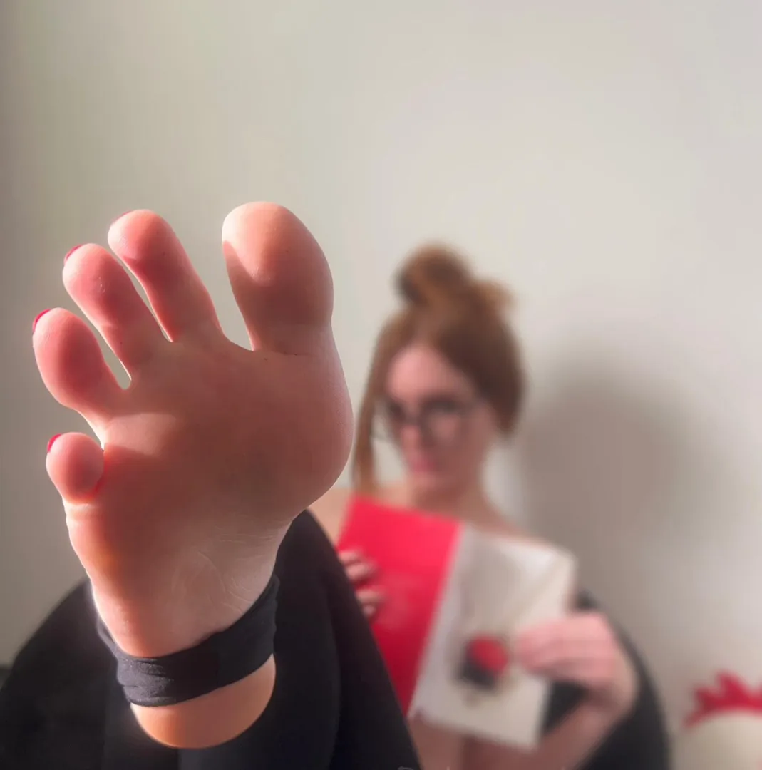 I read, you worship posted by Faairyfeet