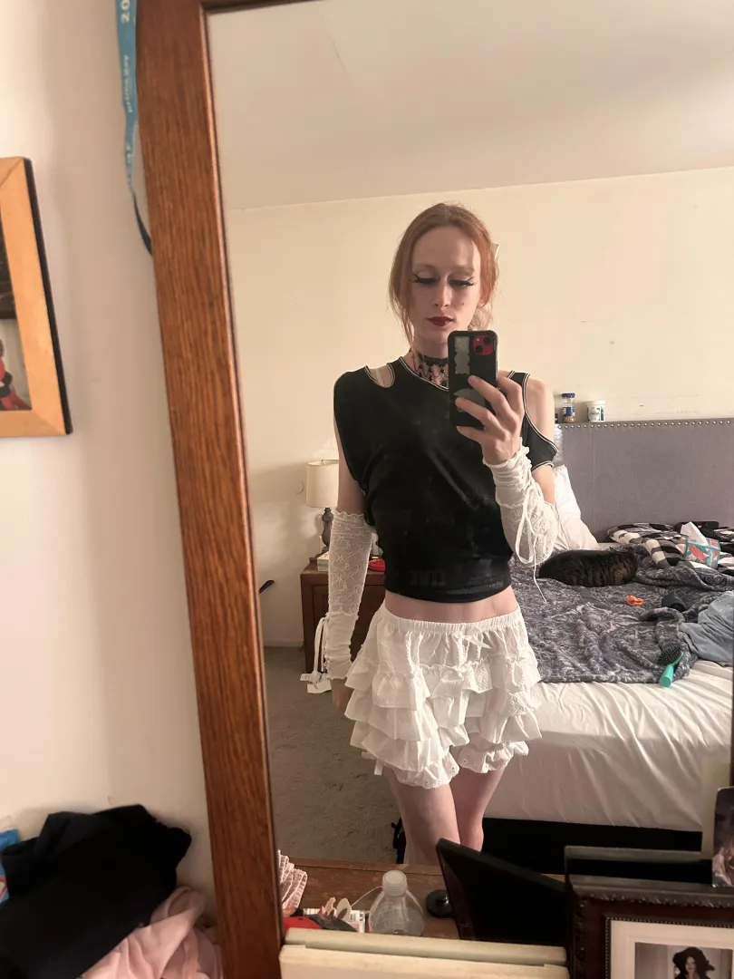 I really like my outfit for today posted by No-Salary-7613