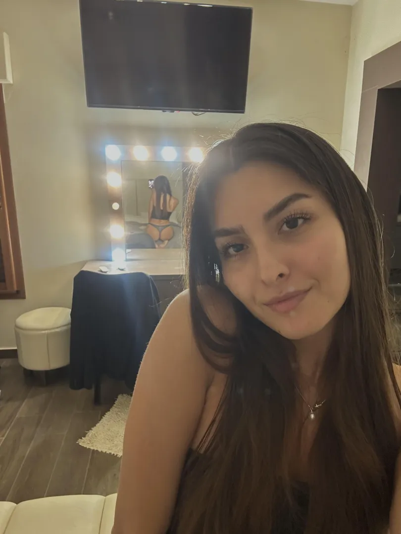 I really need to wash this mirror.. posted by Beneficial_Pop_4345