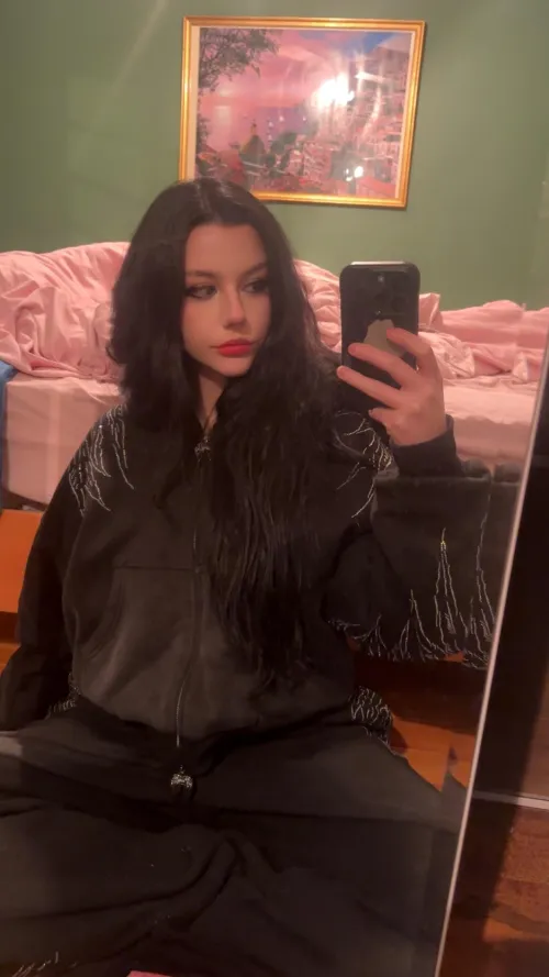 I rule best when I’m comfortable  by Meaaly26