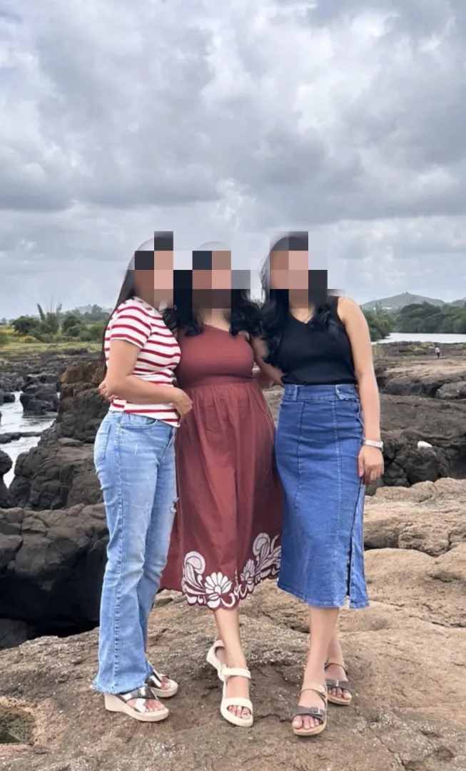 I saw middle one nude posted by SeesawNo6219