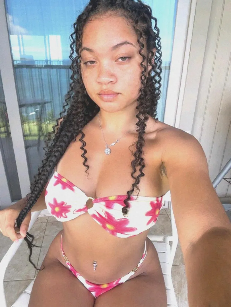 I see where your eyes went. posted by WavyAndWonderful