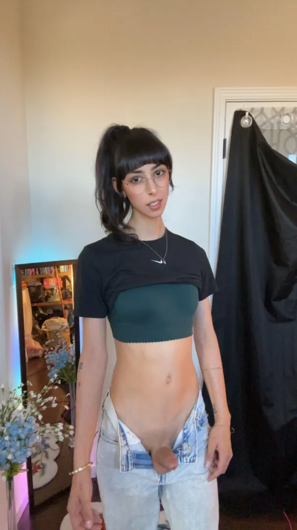 I sent you this and asked you to come over. Would you? posted by dawnrivera