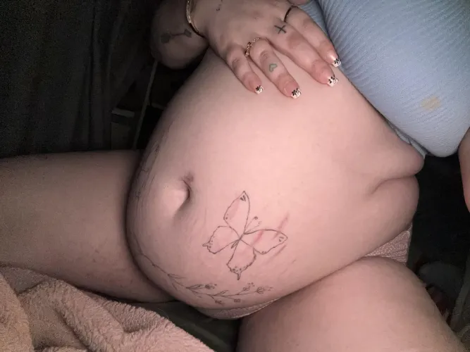 i should get bigger  by charza-huh