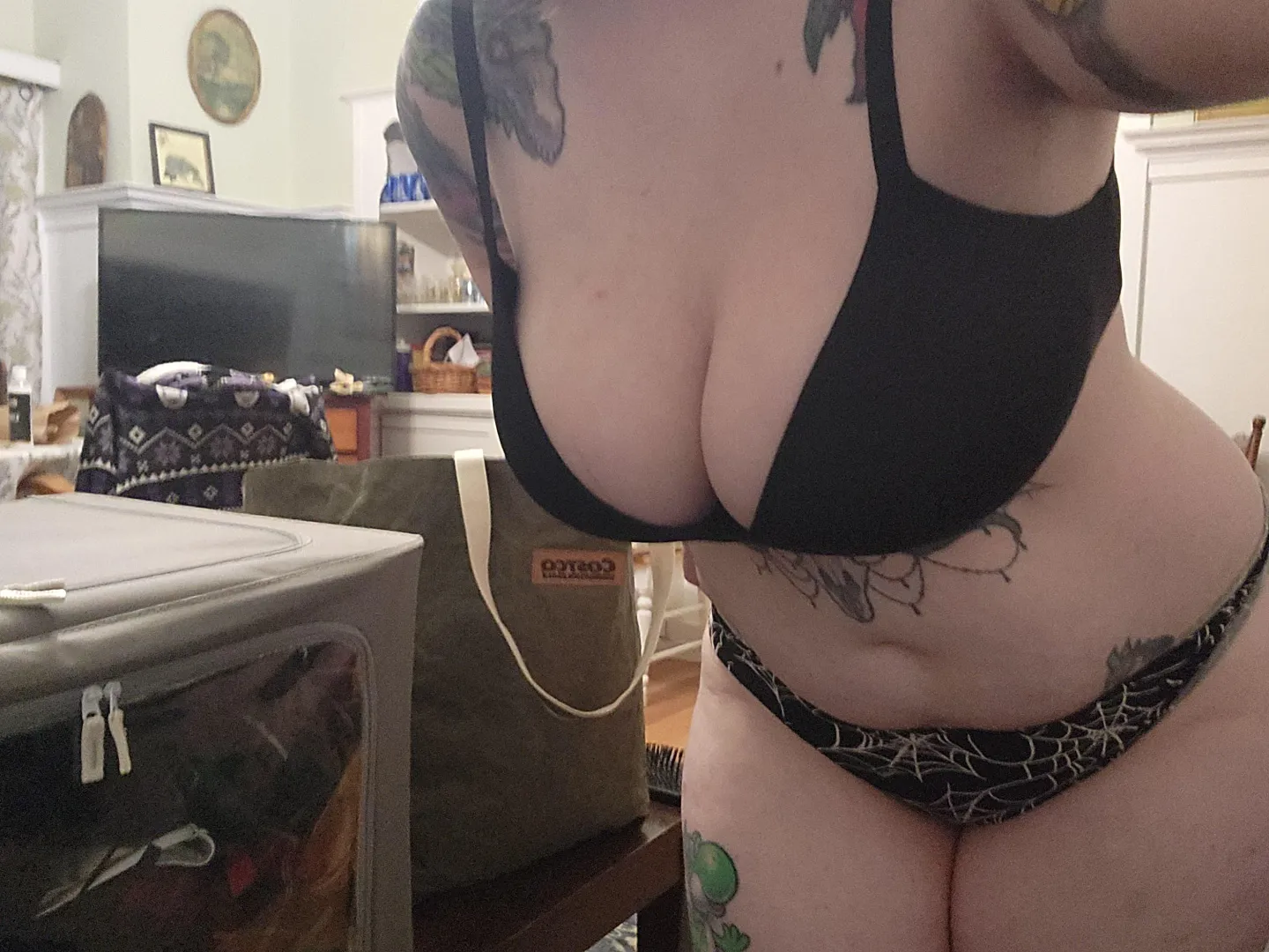 I should go to work like this. Make everyone's Tuesday better. posted by MsCinny