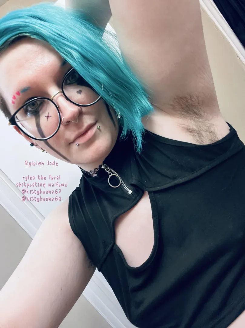 I smell fucking incredible posted by rylestheferal