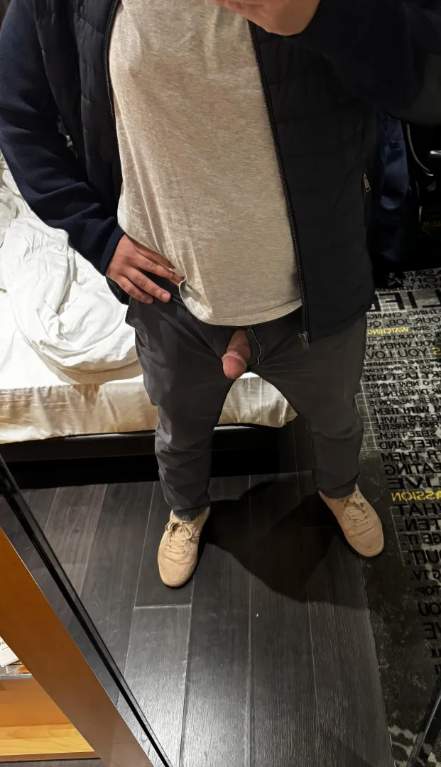 I swear it’s pretty cold outside (34) posted by alex_gray222