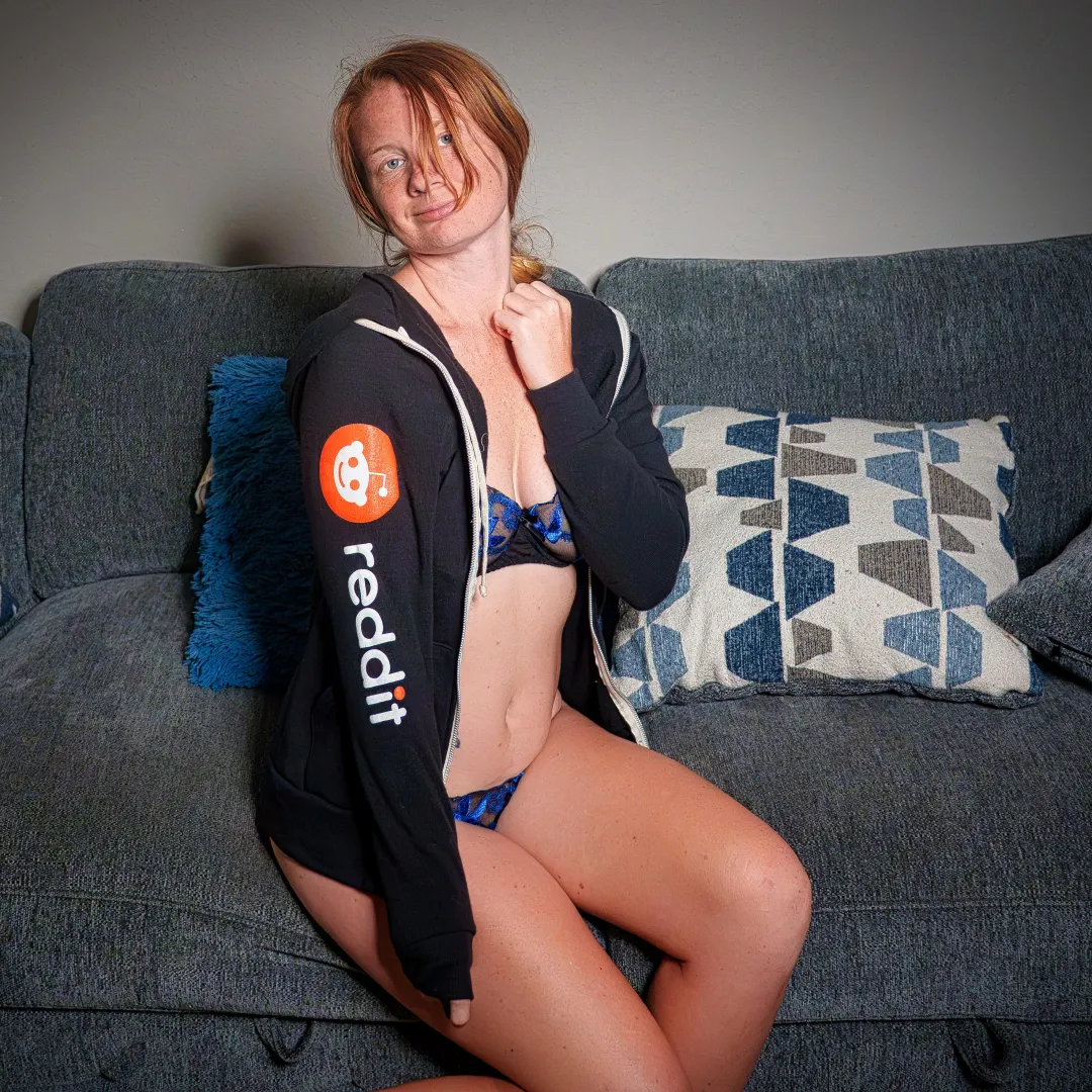 i text you this at 2am, what you do? posted by --lily-rose--