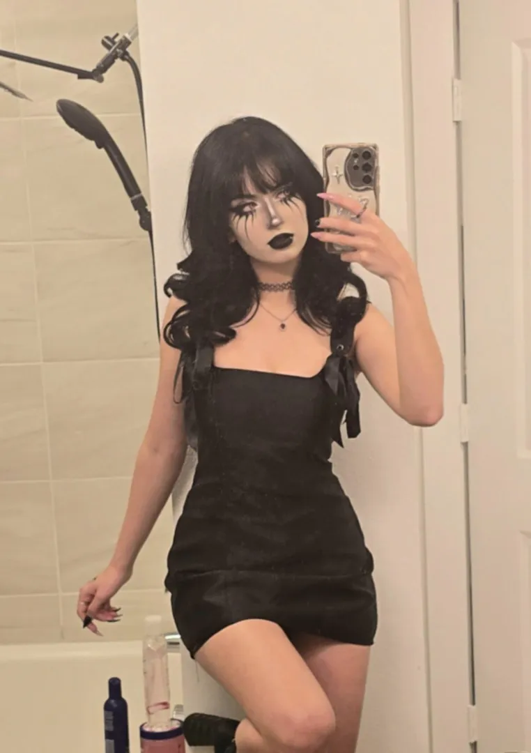 I think black looks good on me [Return our 3P tools/apps] posted by Obvious_Confusion699