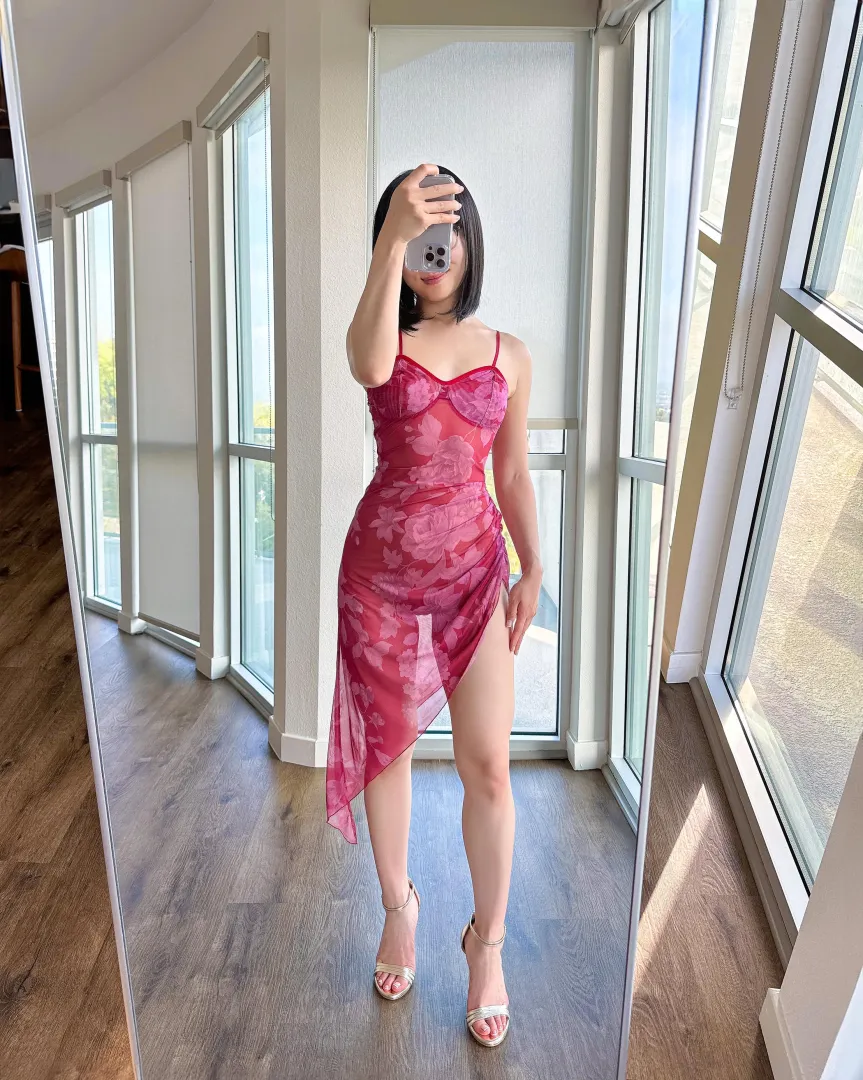 I think I found the perfect way to make sure you never forget my height posted by fun-sized-asian