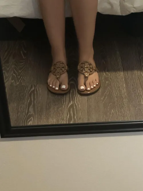 I think Tory’s are perfect for my feet. What do u think by athenasfeet13