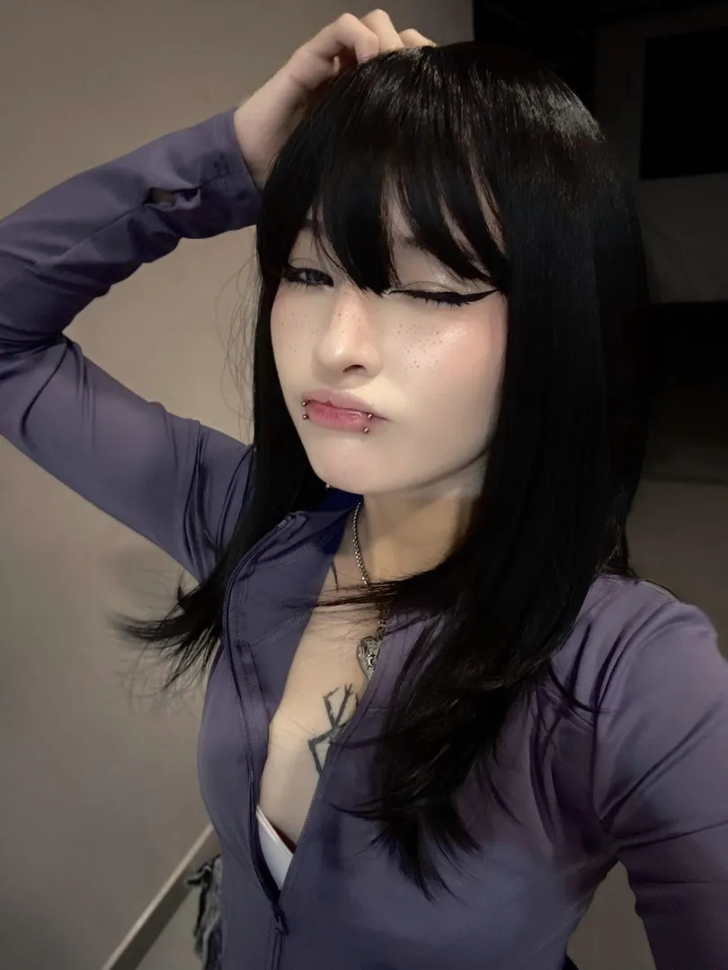 I train hard so you can drool harder posted by Bubblybuunny