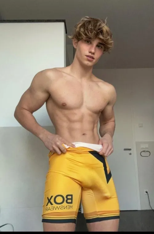 I used to get bullied all the time by these meat heads... But now the tables have turned somehow. Guess my friend found a way to turn us into jocks and he's acting like how our bullies used to. He turned me too, but I'm not that stupid.... by Waddlewingding