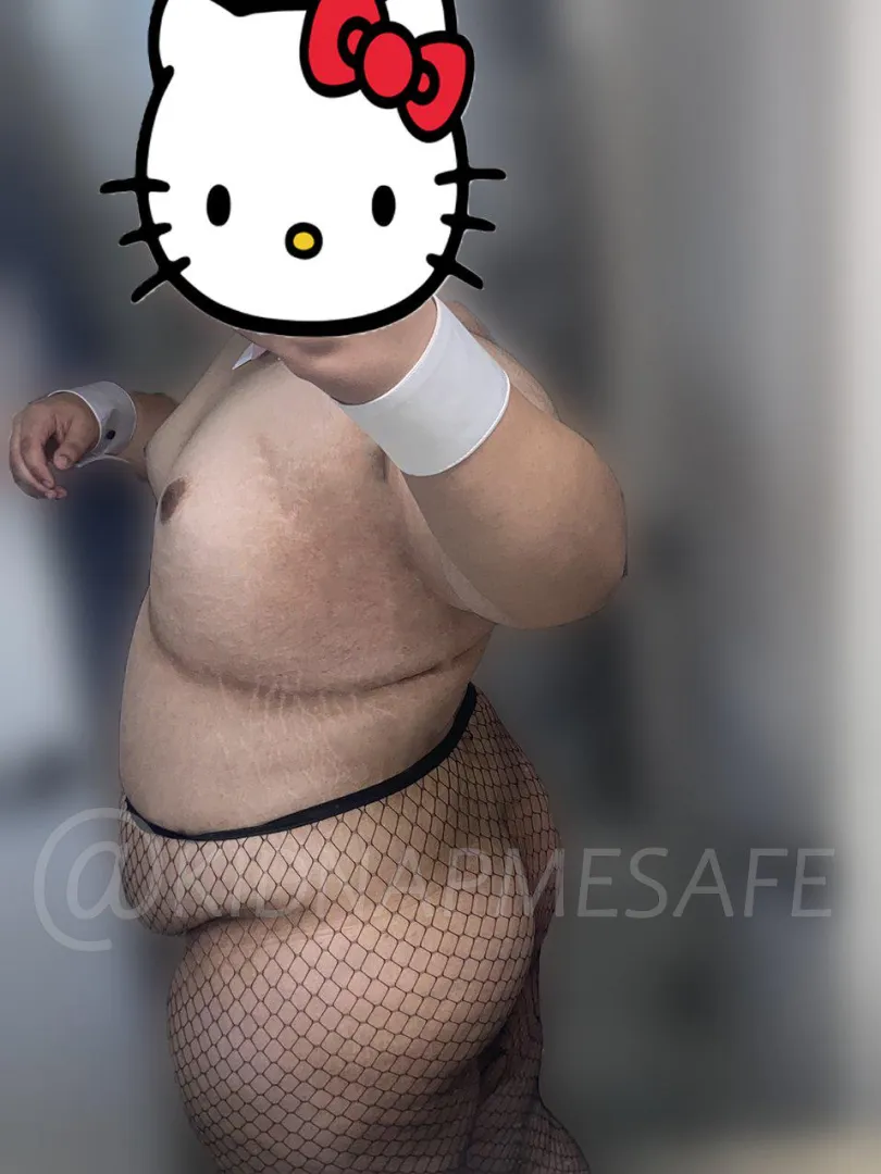 i wanna be tiedup tight and gagged so bad rn.. :3 posted by thiccums_femboi