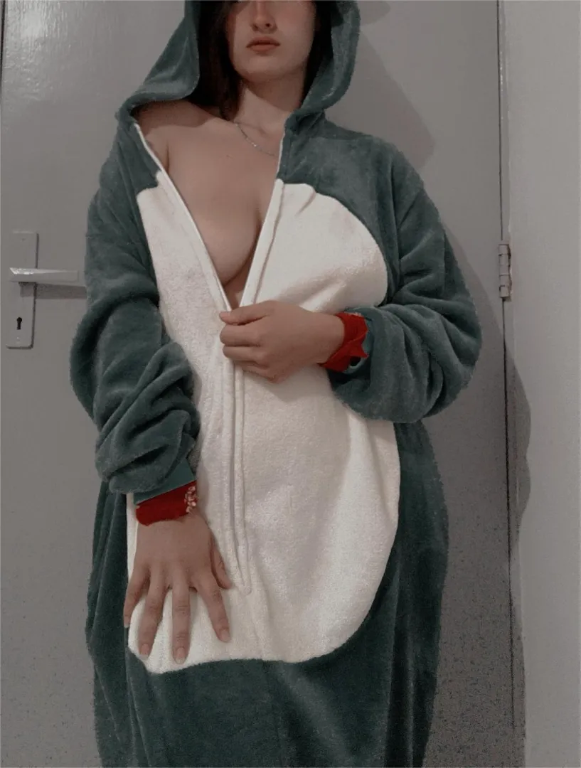 i wanna experience a gangbang posted by hotsugargurl