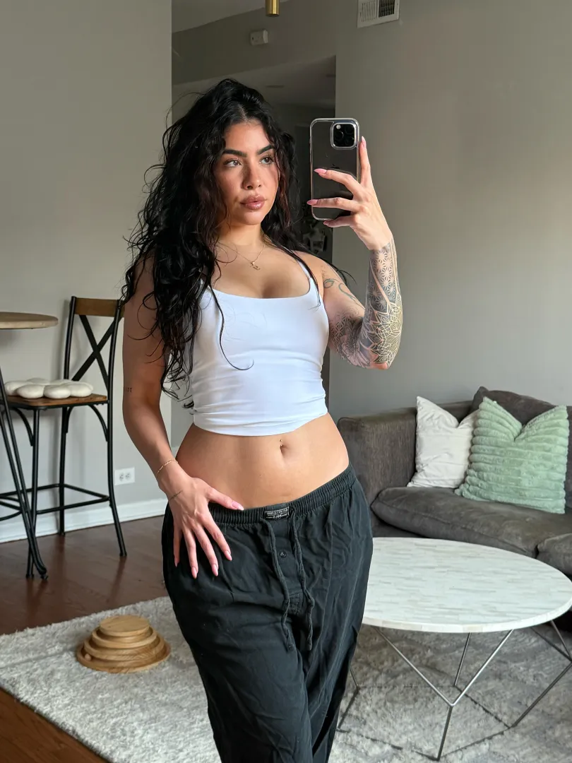 I want a good boy to leak over and over and over while I melt their brain with my voice. Yummy posted by worshipaakari