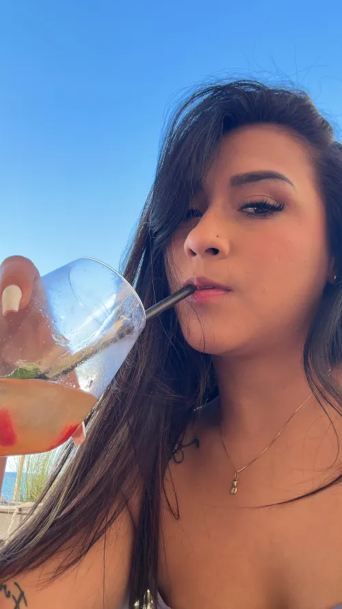 I want to be your favorite part of the day  by AleLempicka19