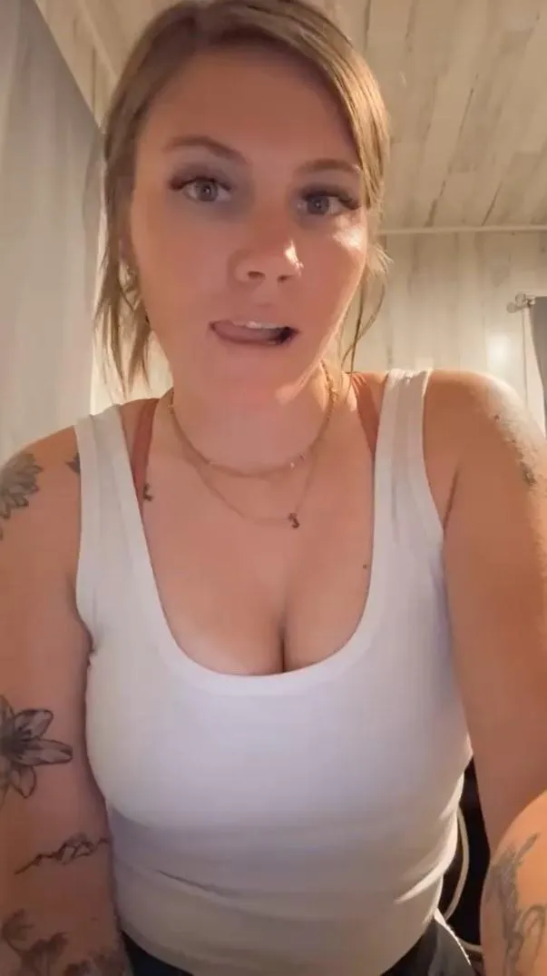 I want to be your favorite slut and take your load every day posted by SweetEchloXO