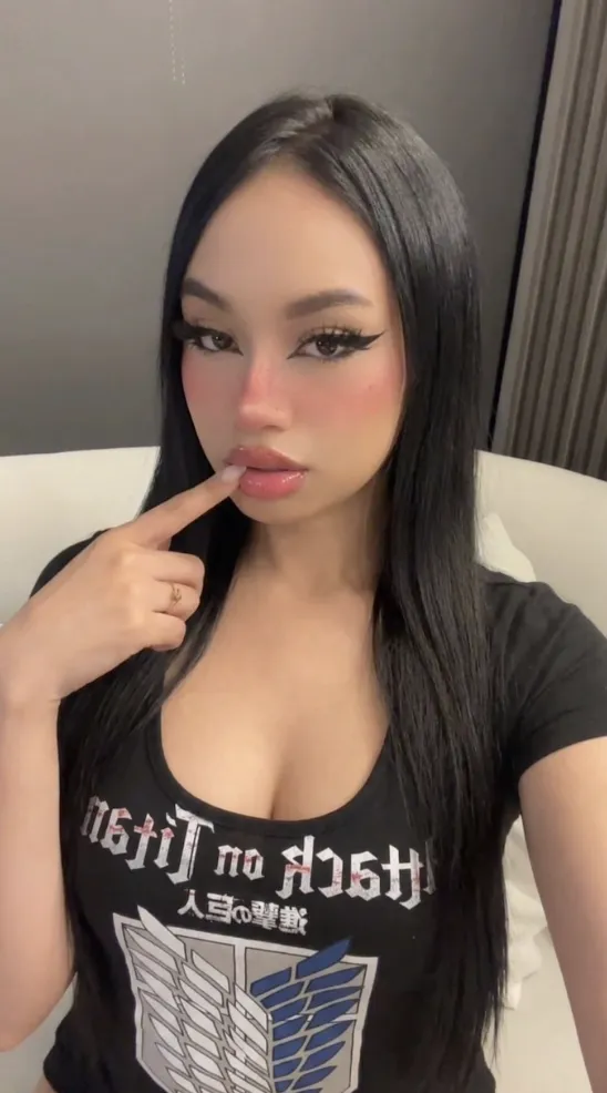 I want to be your personal plaything posted by YummiestGirl