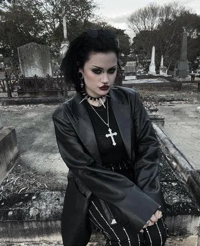 i want to knit colorful stuff but i only wear black :( posted by abstractarrow