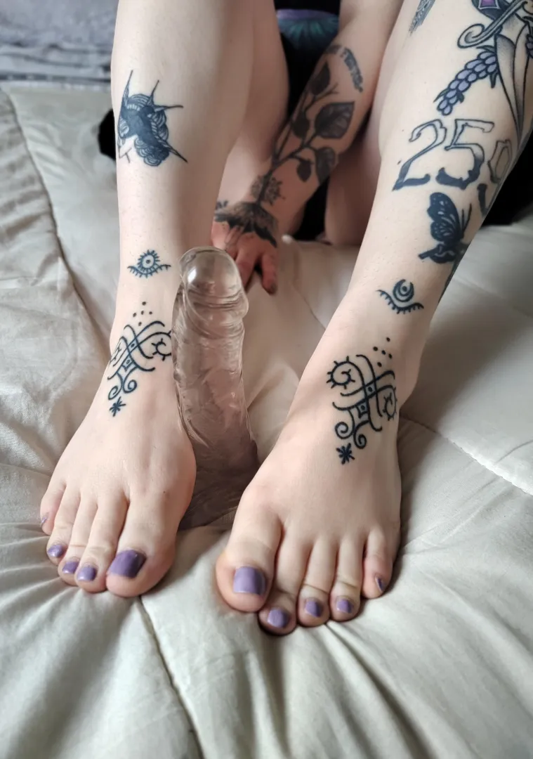 I want to step on your balls until you cry, you must have a very small one posted by luna_g_i