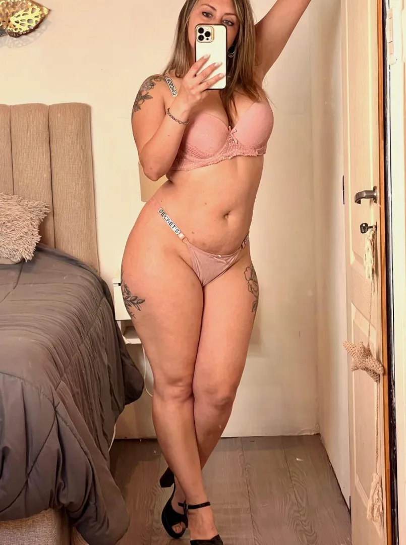 I want you tasting every inch of this natural body posted by RooseWanderer