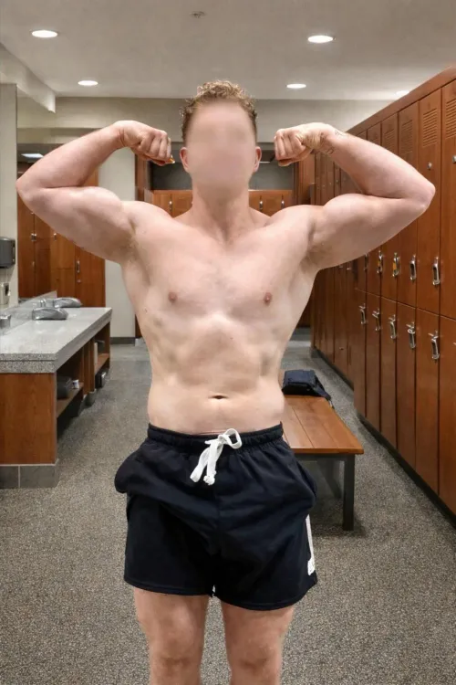 i was told if i wanted to attract a Domme i needed to get out of my comfort zone by Confident_Code9937