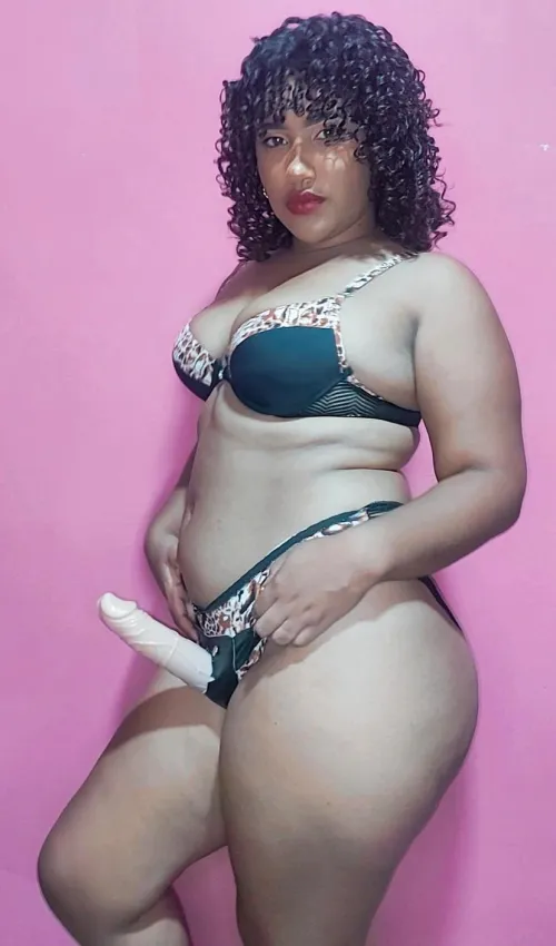 i will make thankyou with each pounding of my strap on by Angiehot69