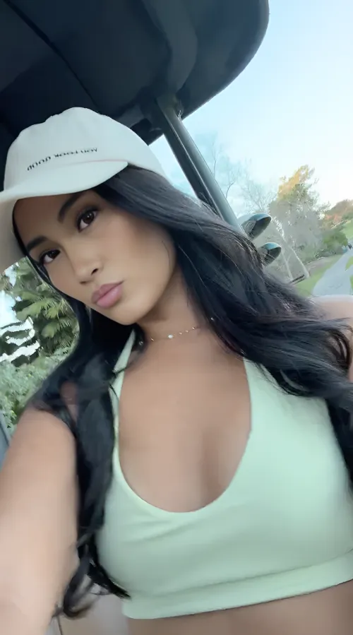 I wish there were a guy that can fill me with his load  by sunshinegolfxo