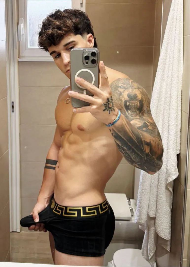 I woke up playful posted by bootyy-liciouss