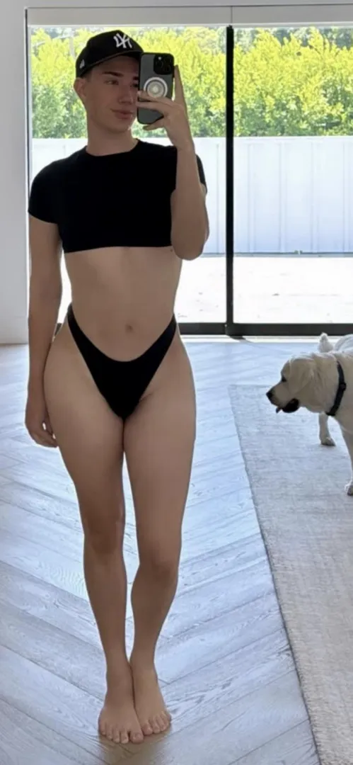 I would love to suck his feet and eat his ass posted by Old_Raisin_231