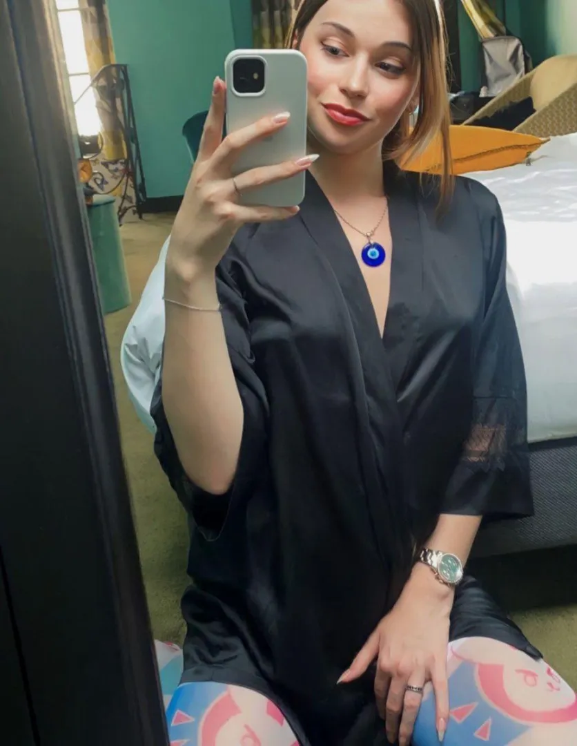 I'd like to start my day with mirror shot posted by Treadwithpatience