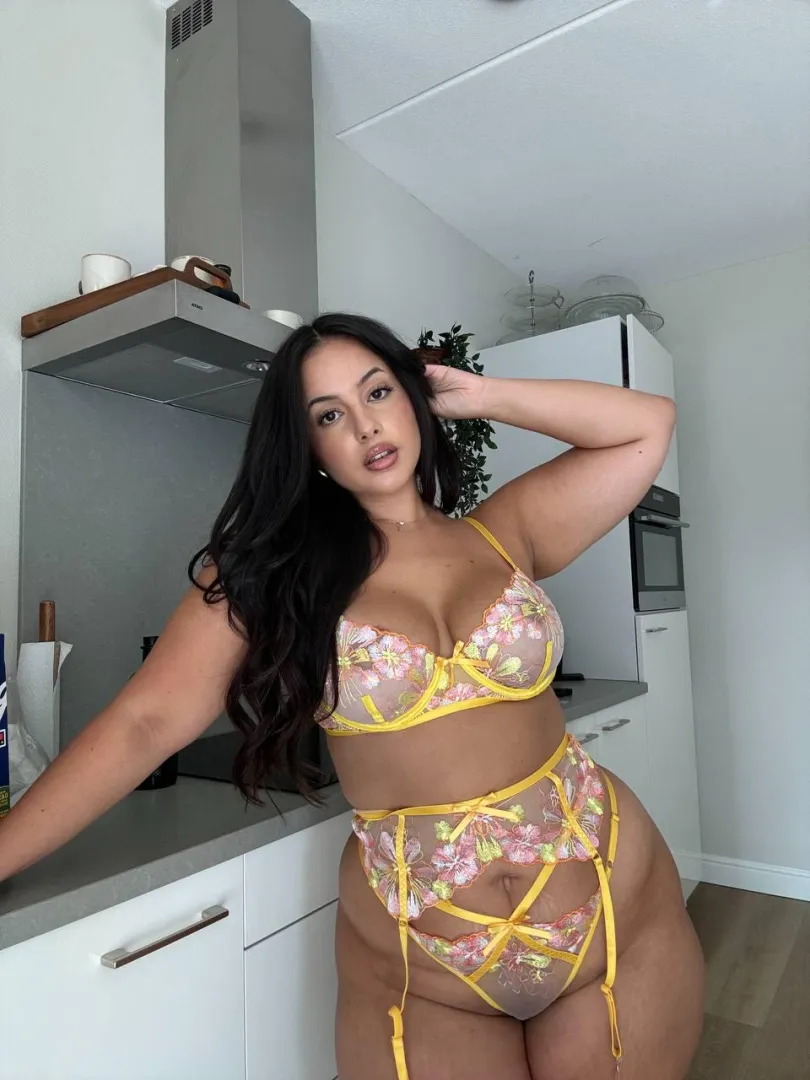 I’d love for you to try an Arab girl for a change posted by MoroccanZina