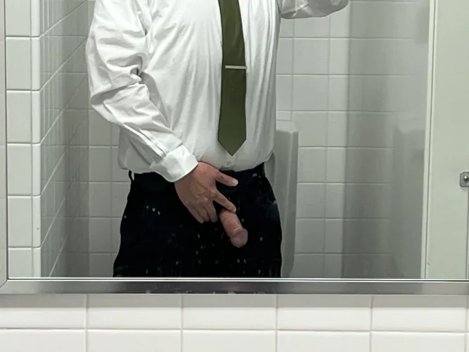 I’d love to sample some Cougar pussy by chadslc