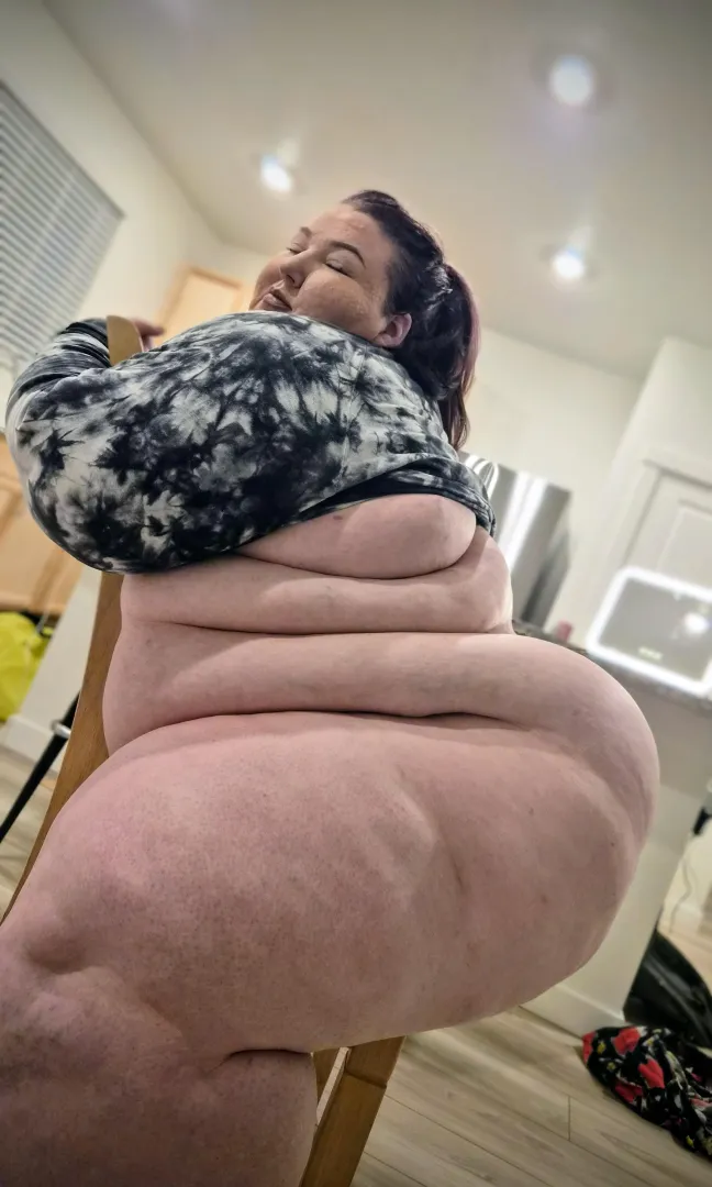 I'd love to sit on youuu  posted by satc4evr