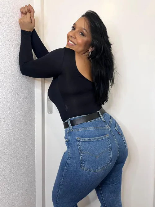 If go to paradise Island, I only want to play one game by Galadriel69_