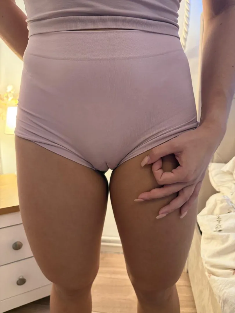 If I ask you to eat my phat cameltoe would you do it? F18 posted by sugarplum_fairyx