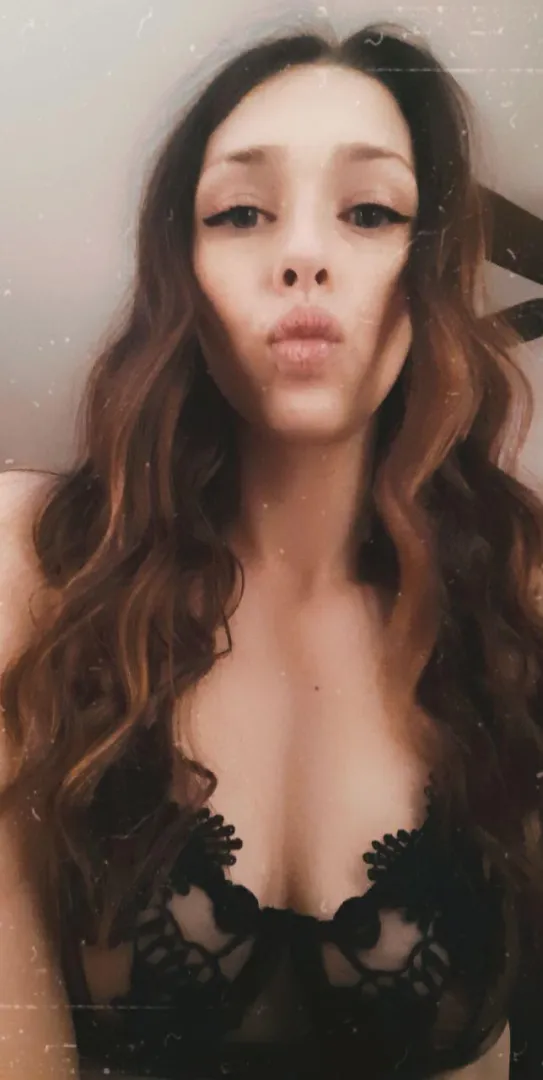 If I asked u to finish inside me, would you do it? posted by graceybabexo