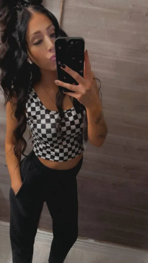 If I asked you to fuck me.. would you say yes or pass? by ChloeJadeOnly