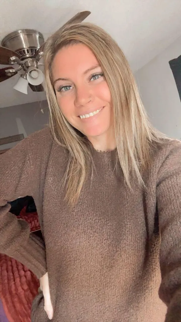 If I live nextdoor, would you fuck me? posted by SweetEchloXO