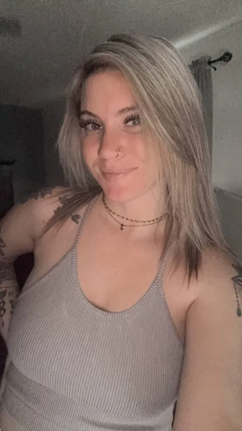 If I lived next door, will you fuck me while my hubby at work? by SweetEchloXO