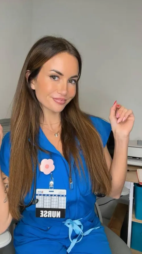 If I send you naked videos of me during work, will you jerk off to them? by nursemiamonroex