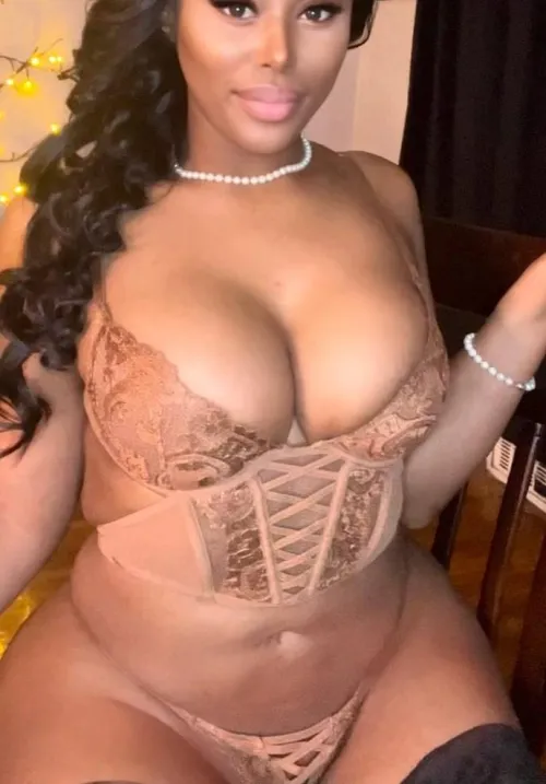 If I sent you this before our sleepover…would you still come? by bbcTransLiraqueen