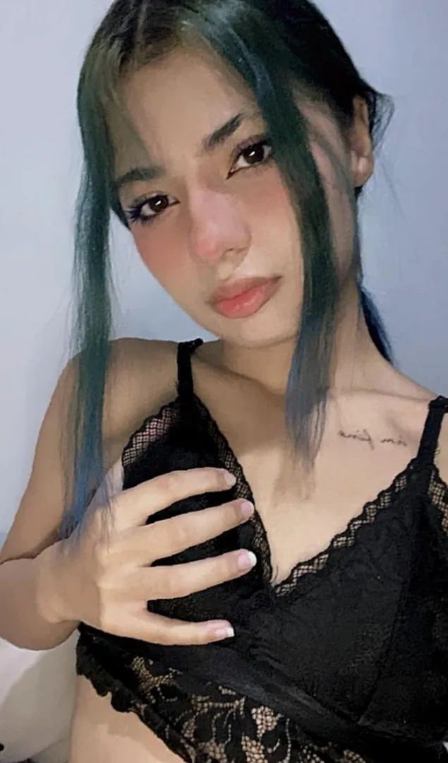 if i was your pet would you let me sleep in your bed or just chain me to the floor posted by golsugo