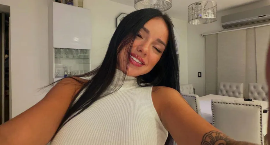 if looks can kill by SereneSorceressx