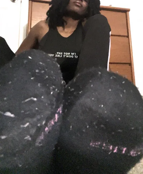 If my linty socks make you horny you’re a lost cause, now come to papa :] by DeityChauncey444