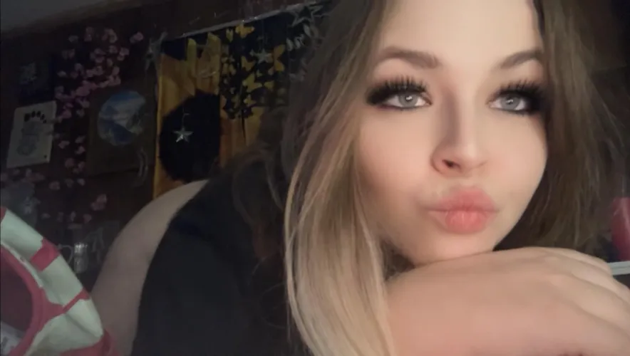 If only you knew how wet my pussy was right now by wildxxxflower