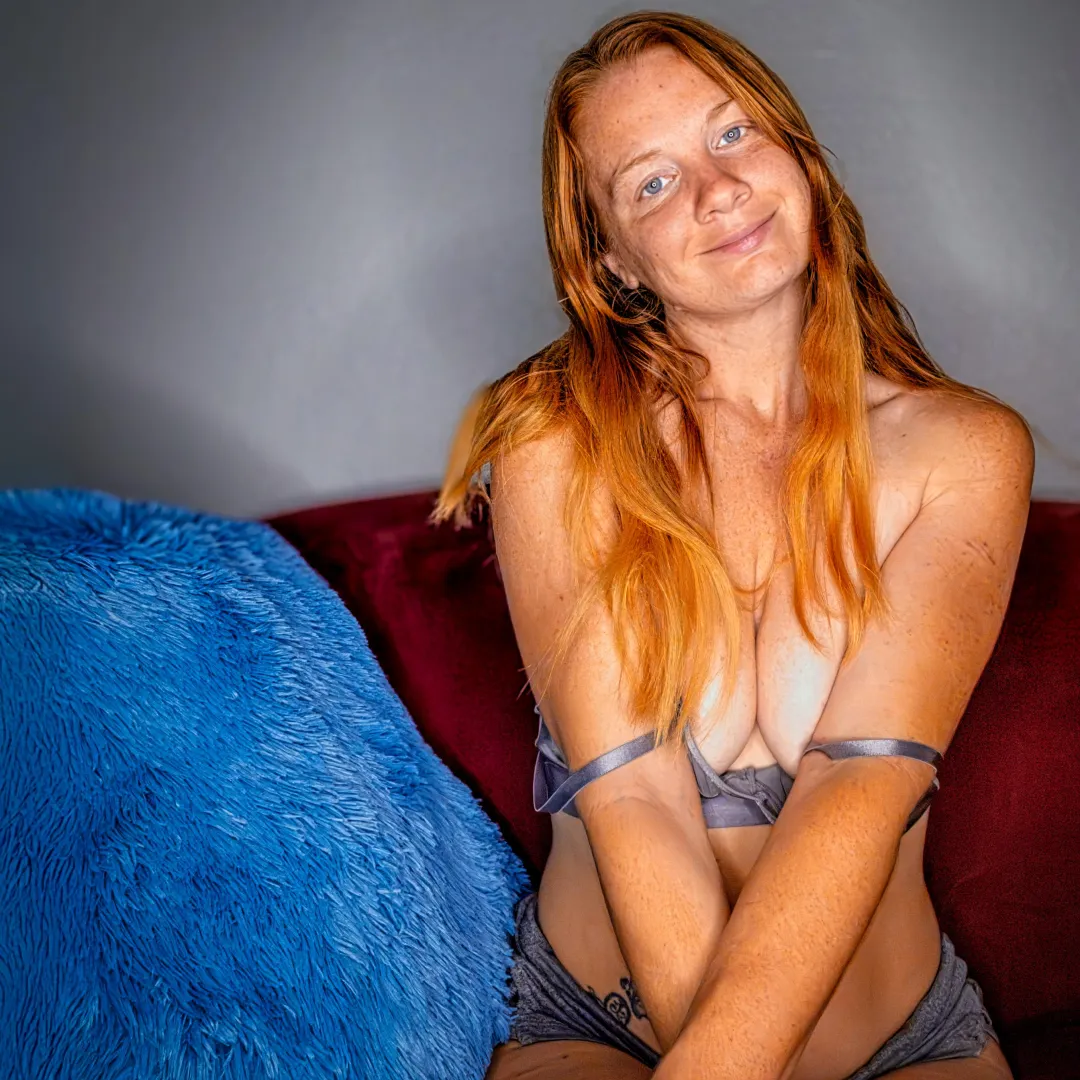 if someone tells you not to tell a soul, you can tell a ginger [IRTR] posted by --lily-rose--