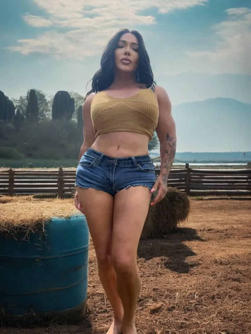 If u get me hard, u get a load posted by annatransxo