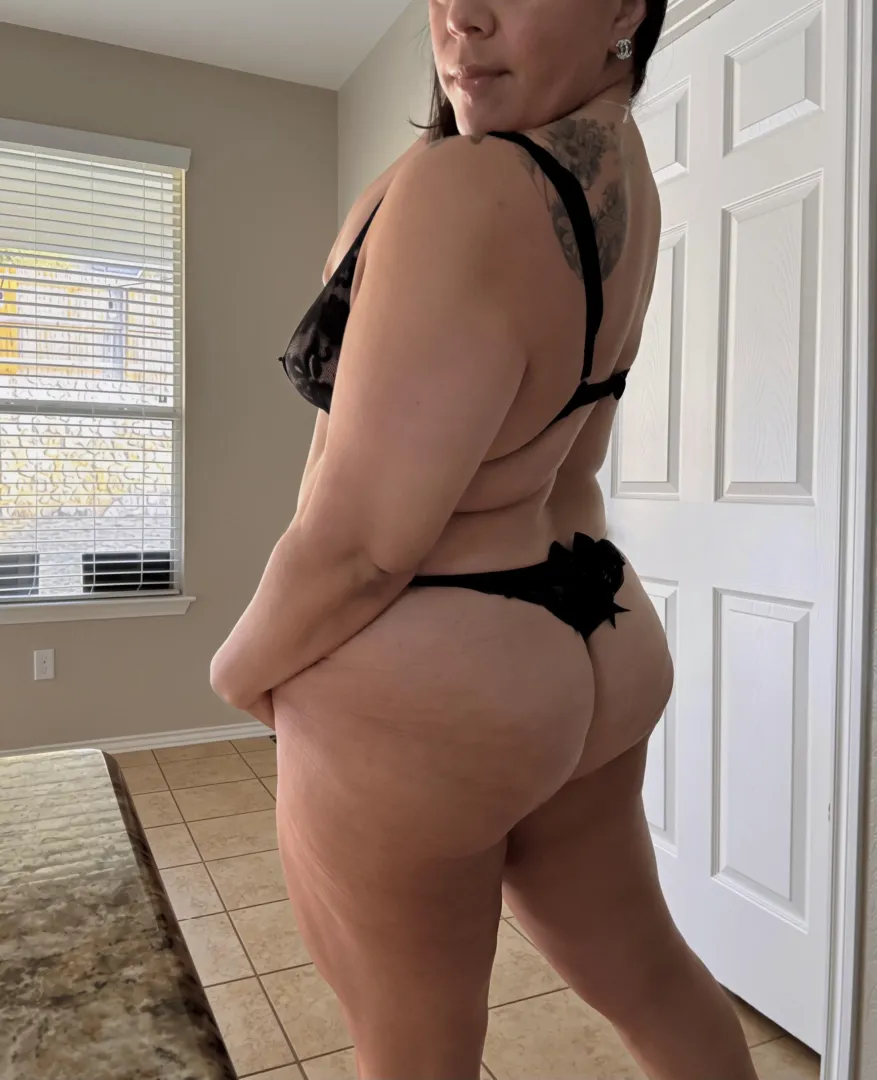 If Wednesday had a face, I’d sit on it  HHD, Sexies!  posted by Slurp_Slurp247